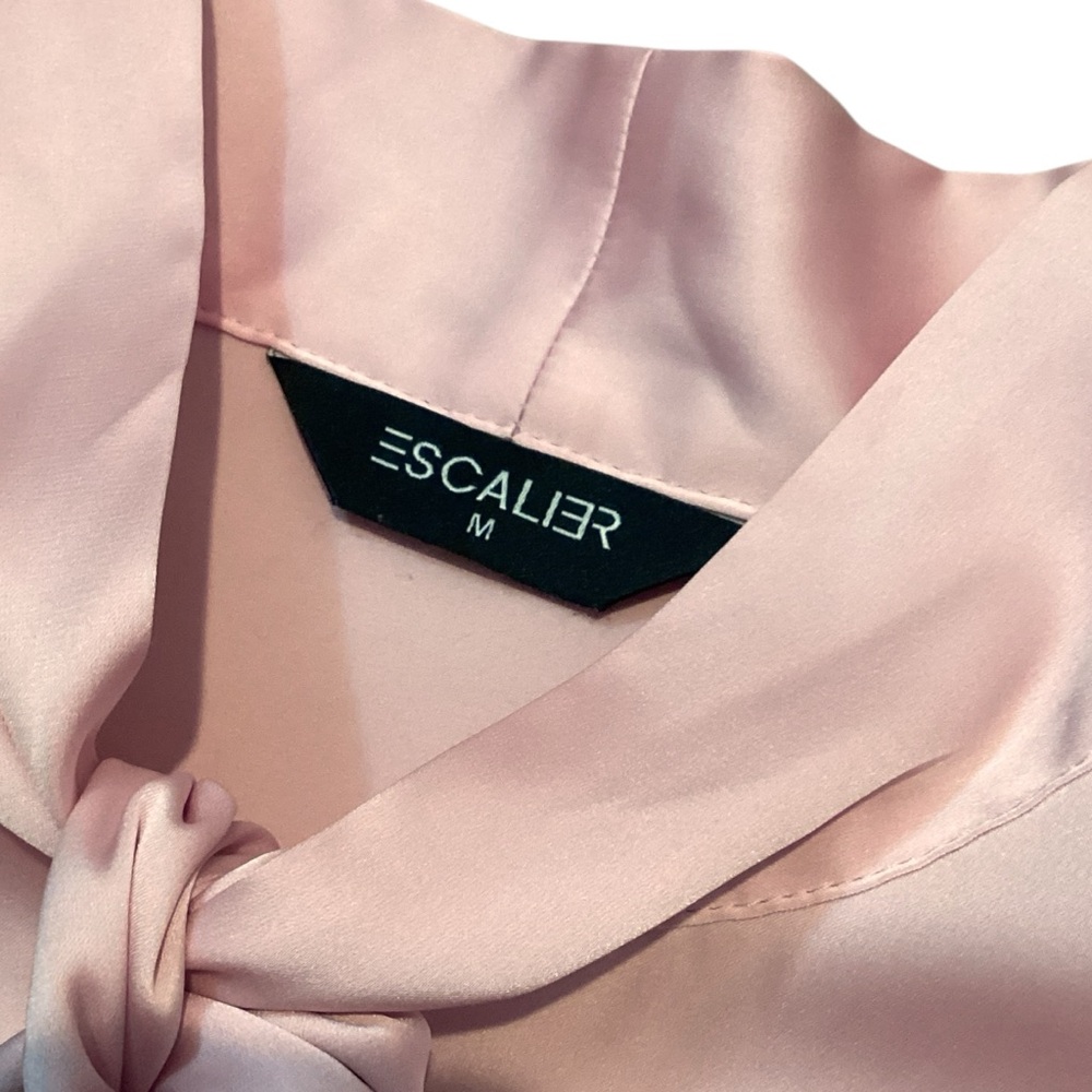 Escalier Pale Pink Tie Neck Long Sleeve Silky Blouse Size Medium - Picture 4 of 13